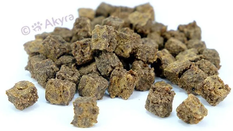 Trainingsblokjes Rund - Natuurlijk gedroogde hondensnacks - 200 gram von Akyra – Produktfoto