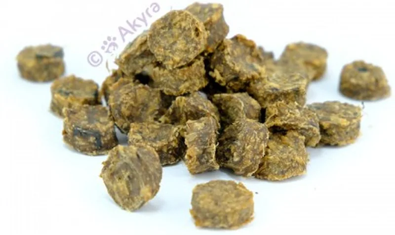 Trainingsblokjes Zalm - Natuurlijk gedroogde hondensnacks - 200 gram von Akyra – Produktfoto
