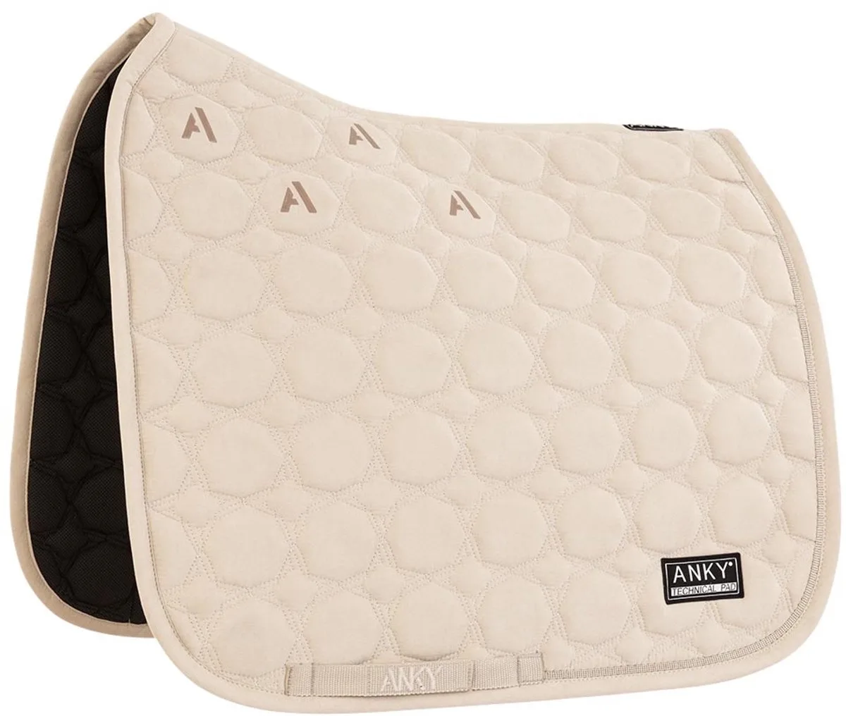Zadeldek Suede Dressage Island Fossil - Full | Zadeldekje paard van Anky – productfoto