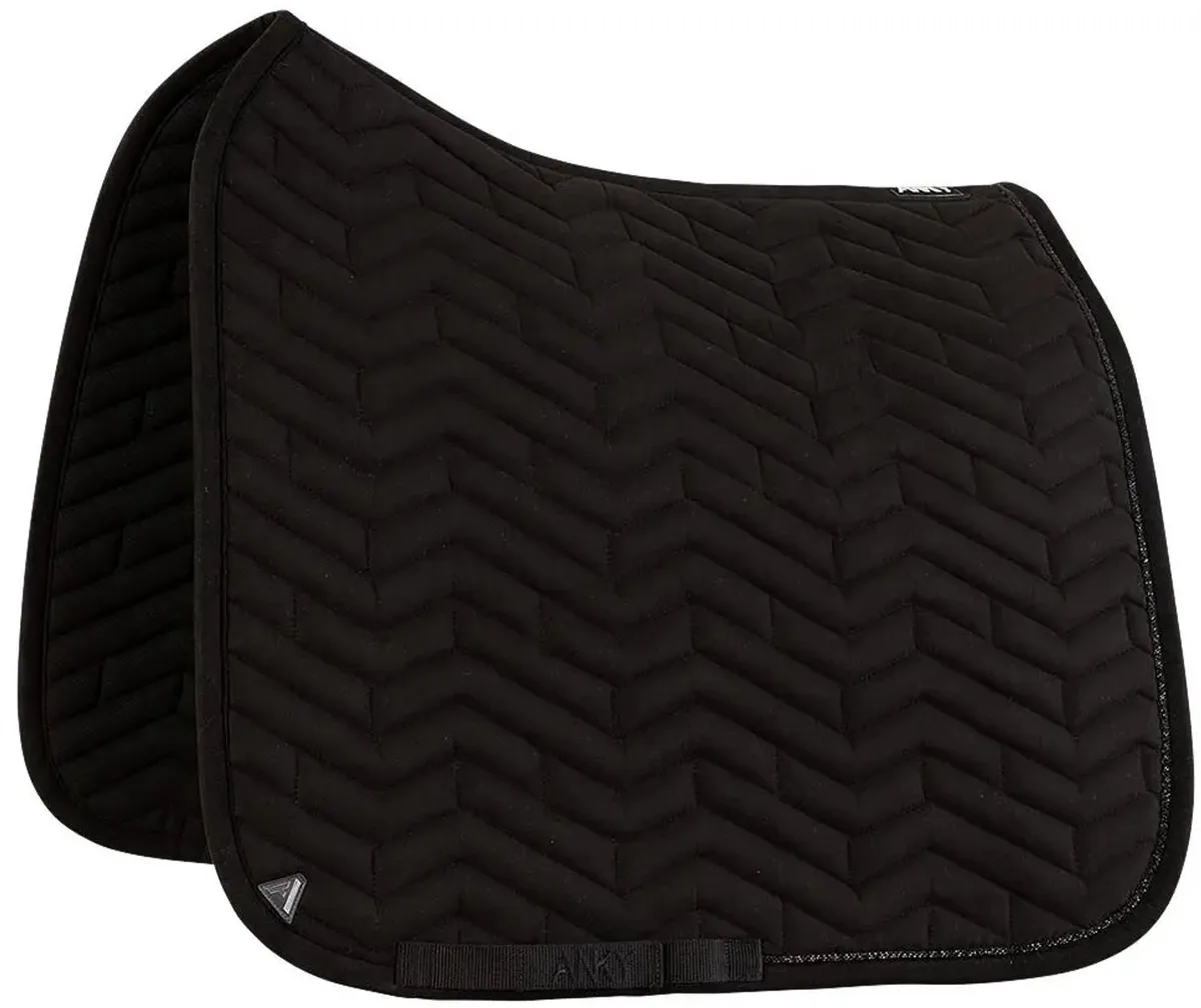 Zadeldek voor paarden ANKY Suede XB262113 van Anky in Zwart – productfoto