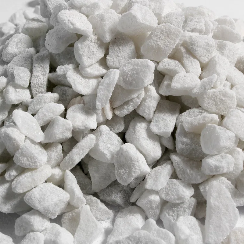 Aquariumgrind Carrara White 9-11 mm | 10 kg | witte bodembedekking by Aqua Della in White – product photo