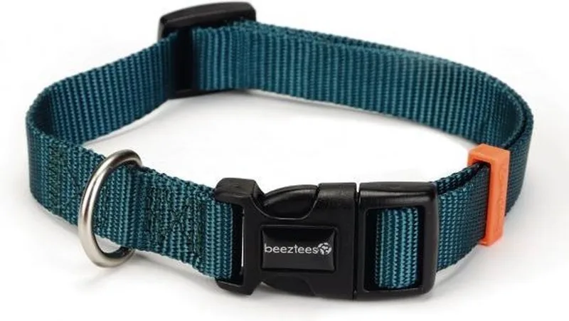 Halsband uni do groen 48-70cm x 25mm fra Beeztees i Mørkegrøn – produktbillede