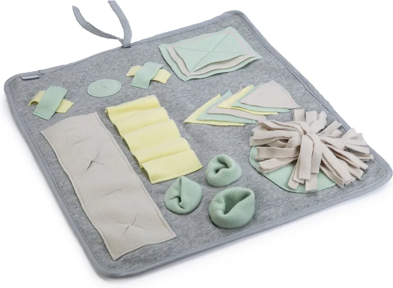 Puppy Doeka Snuffelmat - Puppy Speelgoed - Puppy Snuffelmat - Hondenspeelgoed - 50x45 cm de Beeztees en Gris – photo produit