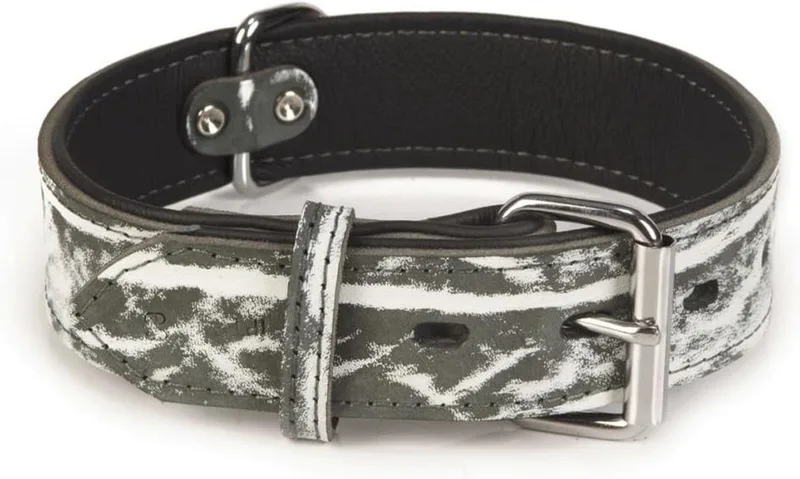 Safari - Hondenhalsband - L - 51,5-61 cm x 45 mm by Beeztees in Black – product photo