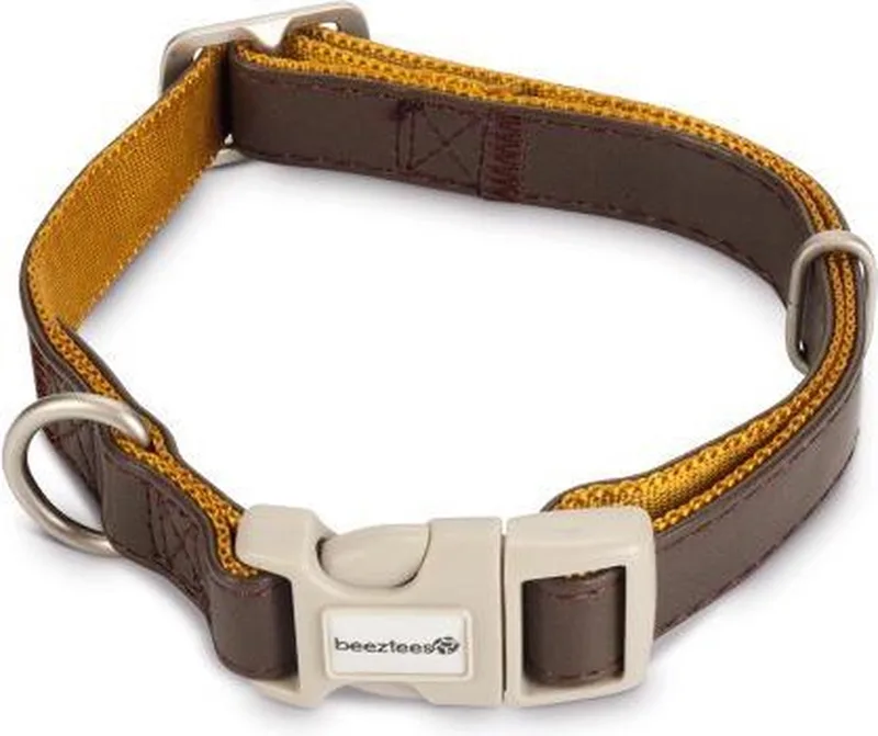 Soft Touch - Halsband Hond - 35-50x2 cm by Beeztees in Brown – product photo