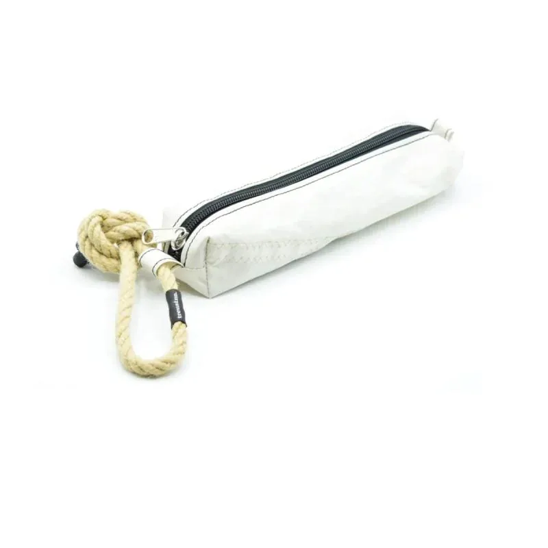 Futterdummy aus recyceltem Segeltuch by Bellerei – product photo