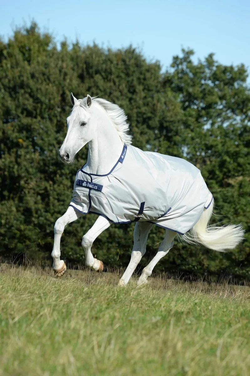 Deken Bucas Sun Shower - 155/208 från Bucas i Silver – produktbild