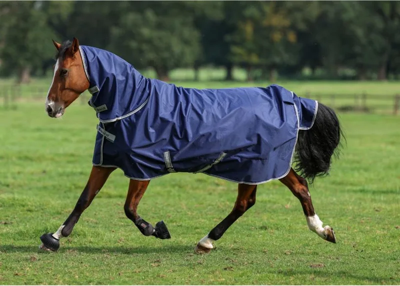 Freedom Turnout + Neck 100 Outdoordeken met Hals 100g 195 de Bucas en Bleu foncé – photo produit