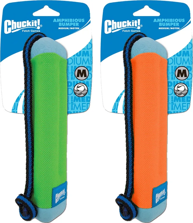 Amphibious Bumper - Hondenspeelgoed - Apporteerspeelgoed - Drijvend - Medium - Ø5 x 25 cm by Chuckit! in Assorti – product photo