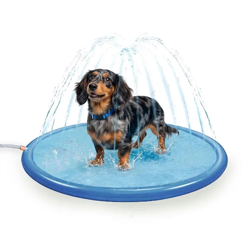 Mat met Sprinklers – 100 cm – Met Sproeiers – Hondendouche - Bad - Water - Speelgoed - Fontein - Verkoeling - Zwembad - Hond von CoolPets in Blau – Produktfoto