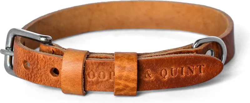 Double Trouble - Halsband Hond Leer - Large fra Cooper & Quint i Camel – produktbillede