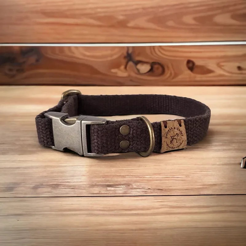 Simply Hemp Halsband - Large - Oud Messing by Cooper & Quint in Kastanjebruin – product photo