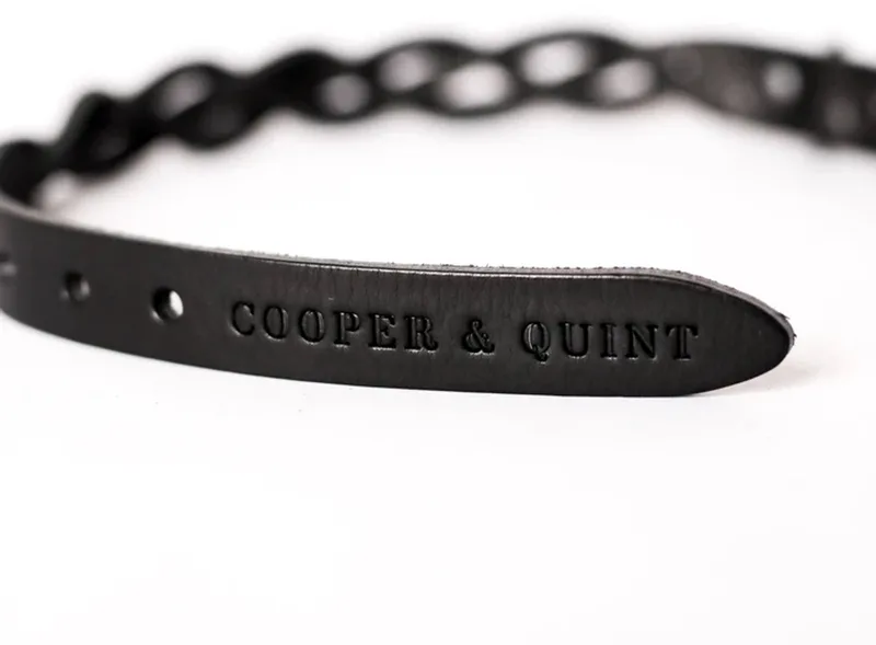 Twisted - Halsband hond gevlochten leer - All Black - XS by Cooper & Quint in Black – product photo