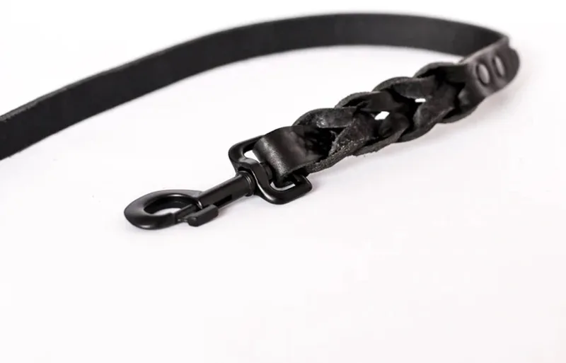 Twisted - Hondenriem gevlochten leer - 140cm - All Black von Cooper & Quint in Schwarz – Produktfoto