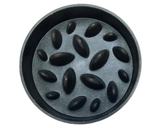 Pom Antischrokbak Hond - Slow feeder hond - Voerbak - Vaatwasserbestendig - Bamboe - 800 ml fra Designed by Lotte i Grå – produktbillede 2 af 4