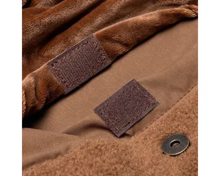 Tebby Draagtas Hond - Hondentas - Voor kleine honden - Teddy-stof - Cognac - 43x18x35 cm fra Designed by Lotte i Brun – produktbillede 5 af 5