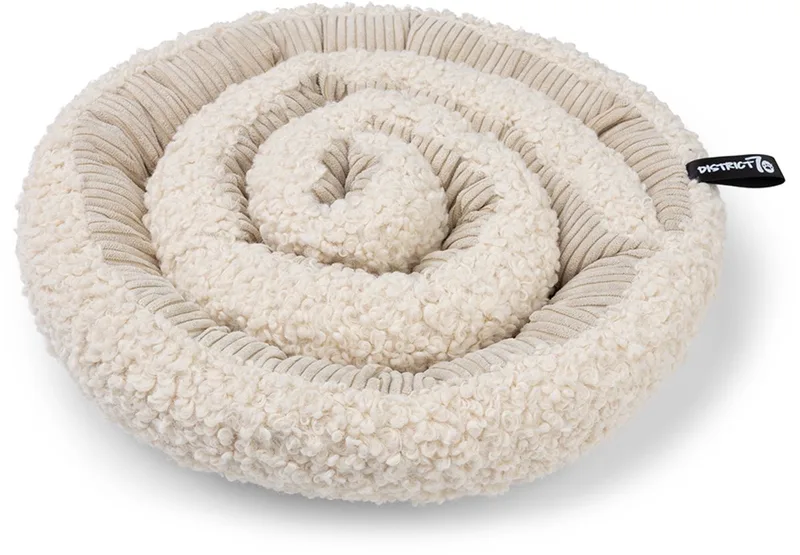 SWIRL – Snuffelmat voor Honden | Stimuleert Speurgedrag & Mentale Activiteit - Merengue - ø 34 cm by District 70 in Beige – product photo
