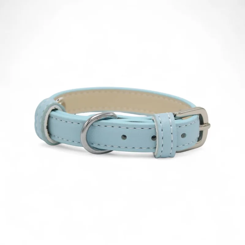 Leren Halsband Hond - PU leren hondenhalsband - Lengte: 33 cm Verstelbaar van 19-26,5 cm x 15 mm van Dog's Companion in Blauw – productfoto