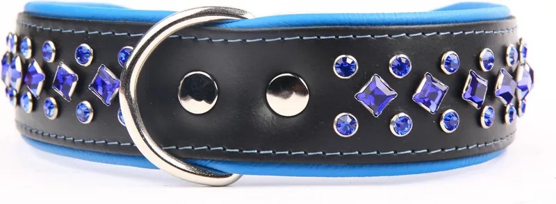 Leren Halsband - met Strass Kristallen - Lengte: 65 cm Verstelbaar van 51-60 cm x 50 mm von Dog's Companion in Schwarz, Blau – Produktfoto