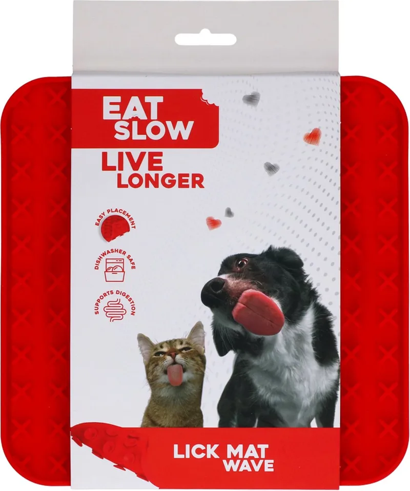 Likmat - 20 x 20 cm - Snuffelmat - Anti-schrok Mat - Slowfeeder Honden en Katten - met Golf - Twee patronen - 100% Siliconen - Vaatwasserbestendig - Voerpuzzel Kat by Eat Slow Live Longer in Red – product photo