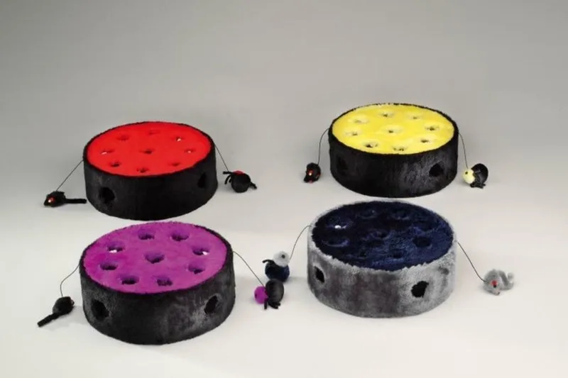 Trend Cake - Speelgoed voor de Kat - Rood-Zwart by Ebi in Red – product photo