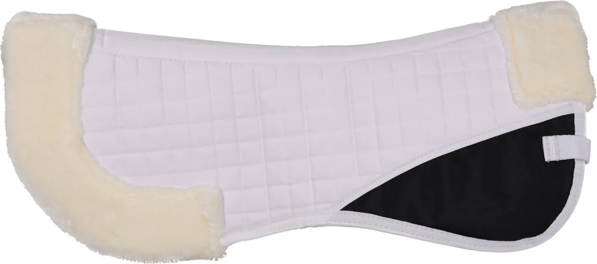Zadelonderlegger Epplejeck Ejfaux Fur från Epplejeck i Wit-beige – produktbild
