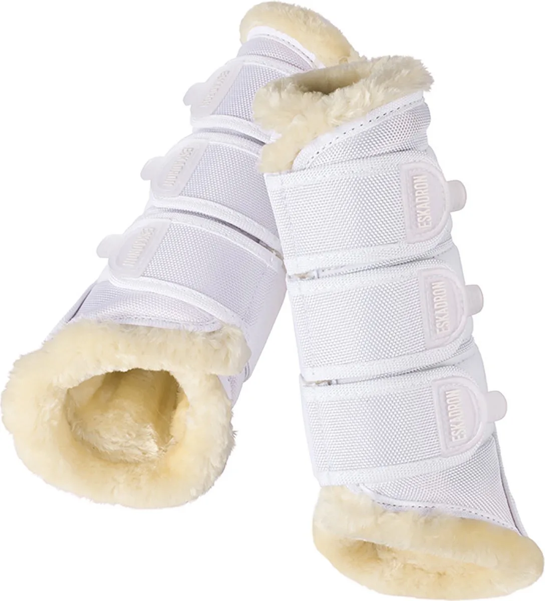 Beenbeschermers Eskadron Classic Sports Faux Fur från Eskadron i Vit – produktbild