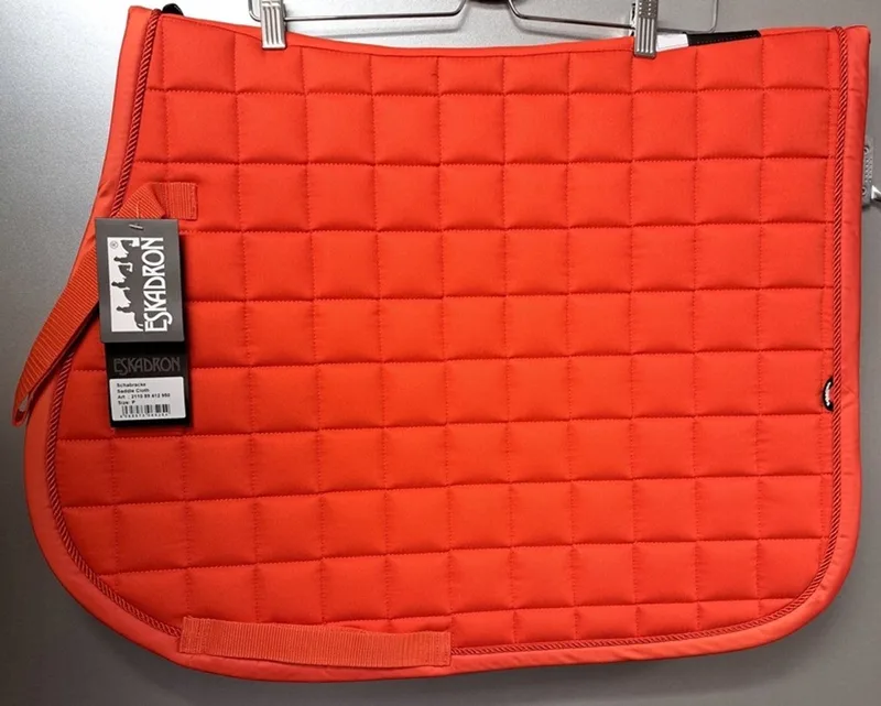 Cotton Dynamic Zadeldek Pony Poppy by Eskadron in Red – product photo