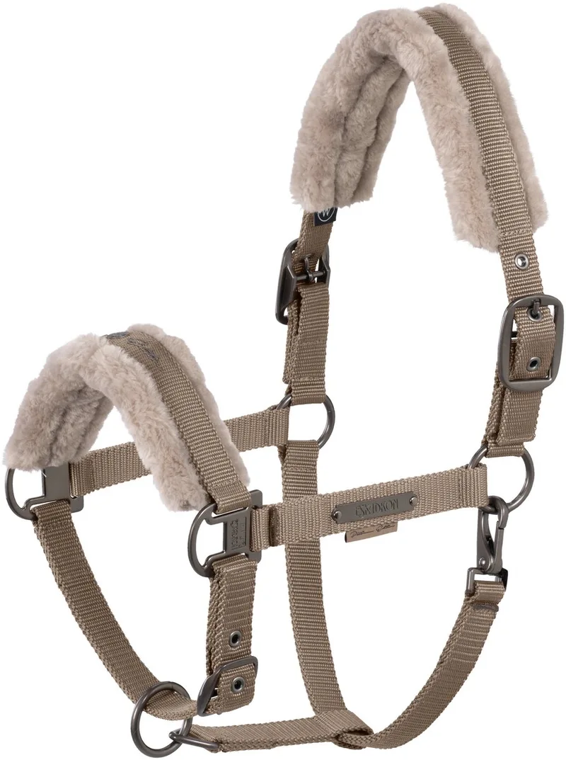 Halster Eskadron Platinum Double Pin Faux Fur von Eskadron in Lichtbruin – Produktfoto