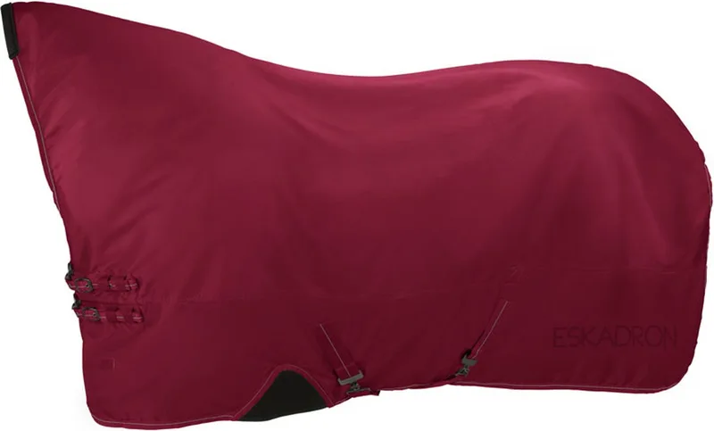 Outdoordeken Faux Fur 1680D - 150 Grams Rustic Red - 190 de Eskadron en Rouge – photo produit