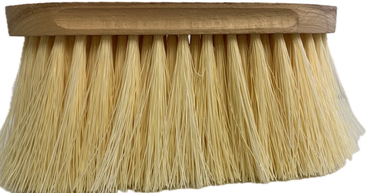 Stofborstel Klein – Geoliede Houten Rug fra Euroriding i Light Beige – produktbillede