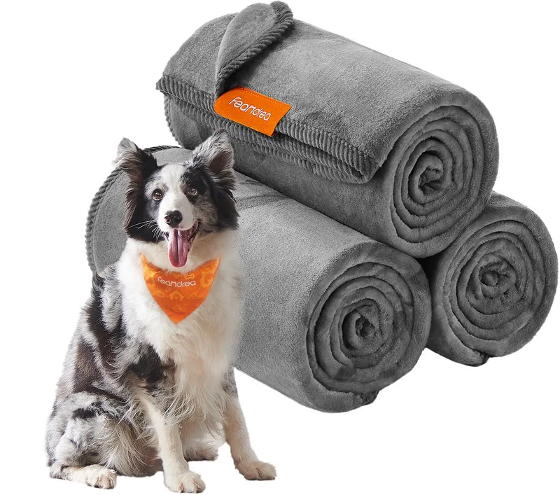 Hondendeken - Set van 3 - Wasbaar Flanellen Deken - Beschermt Bank - Voor Middelgrote en Grote Honden by Feandrea in Leigrijs – product photo