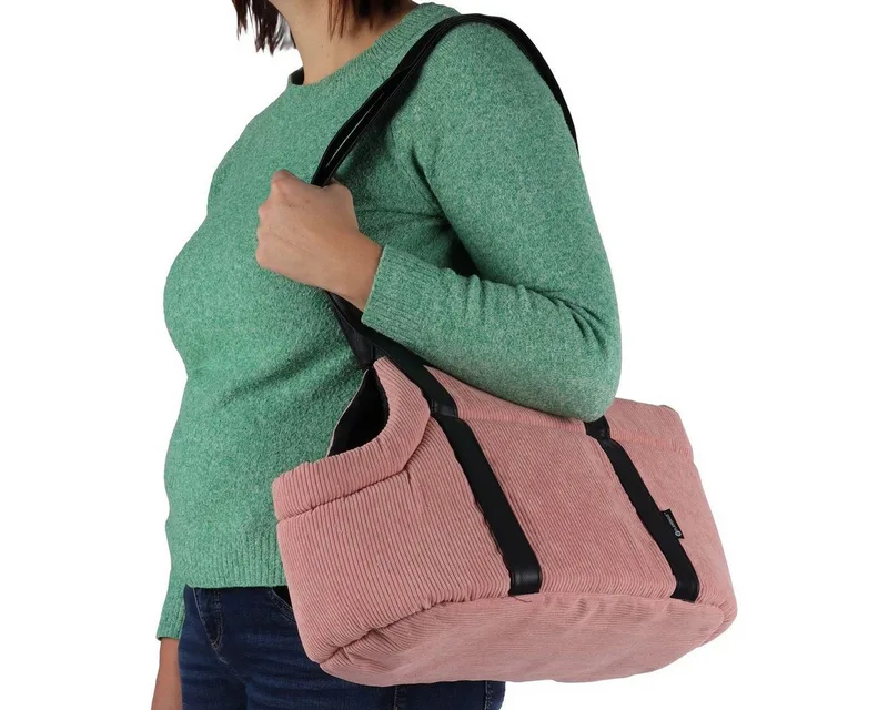 Draagtas hond – Draagtas kat – Flamingo Alessia Draagtas – 46 x 23 x 25 cm – ribfluweel afwerking – met ritssluiting – uitneembaar kussen – verstelbare veiligheidsriem – reistas hond & reistas kat van Flamingo in Roze – productfoto 3 van 4
