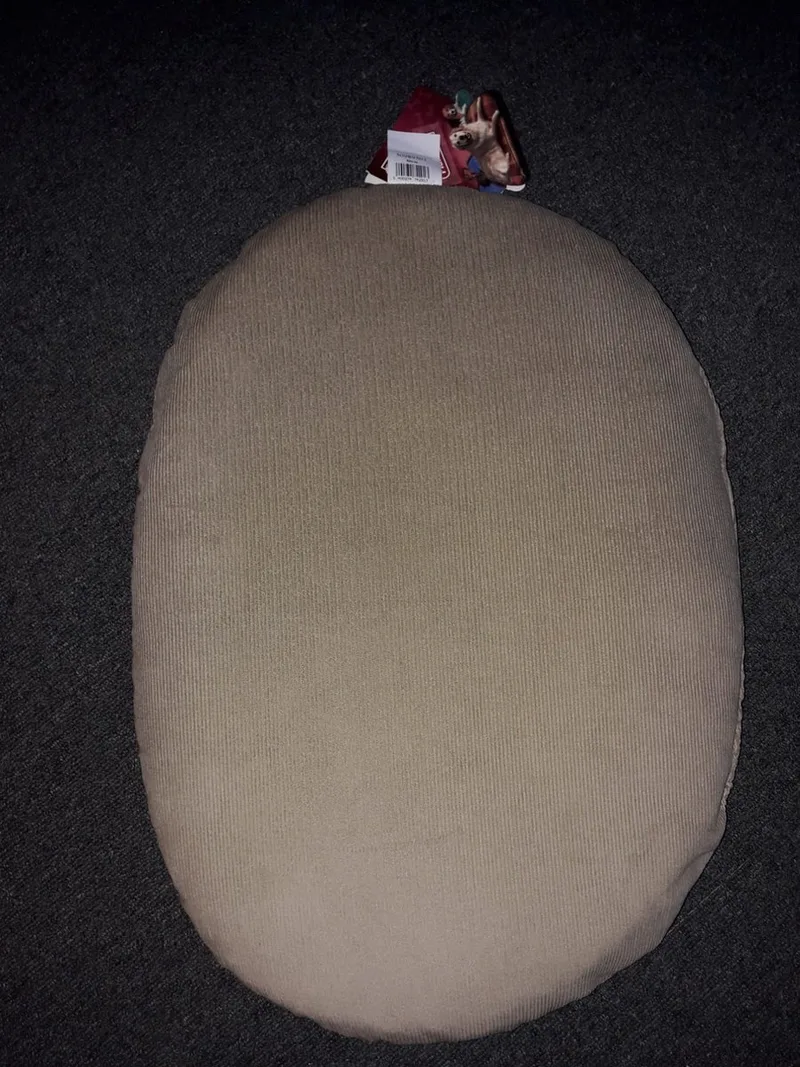 Hondenkussen - ovaal - 110cm - ribkoord by Flamingo in Brown – product photo