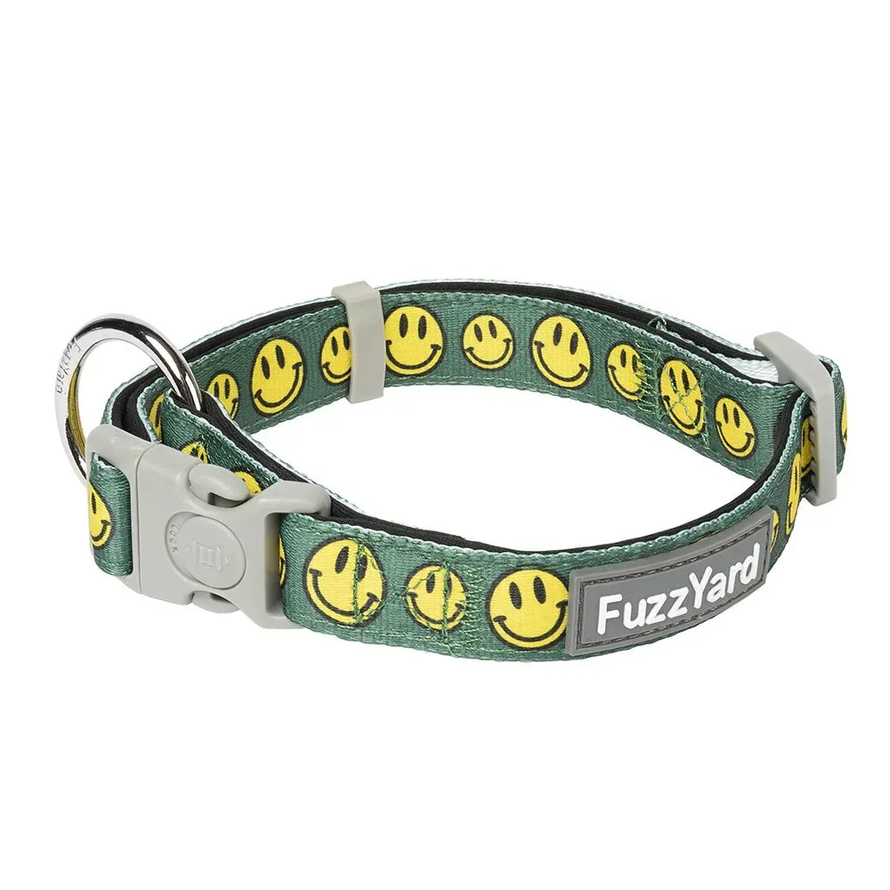 Biggie Smiles Hondenhalsband von FuzzYard – Produktfoto