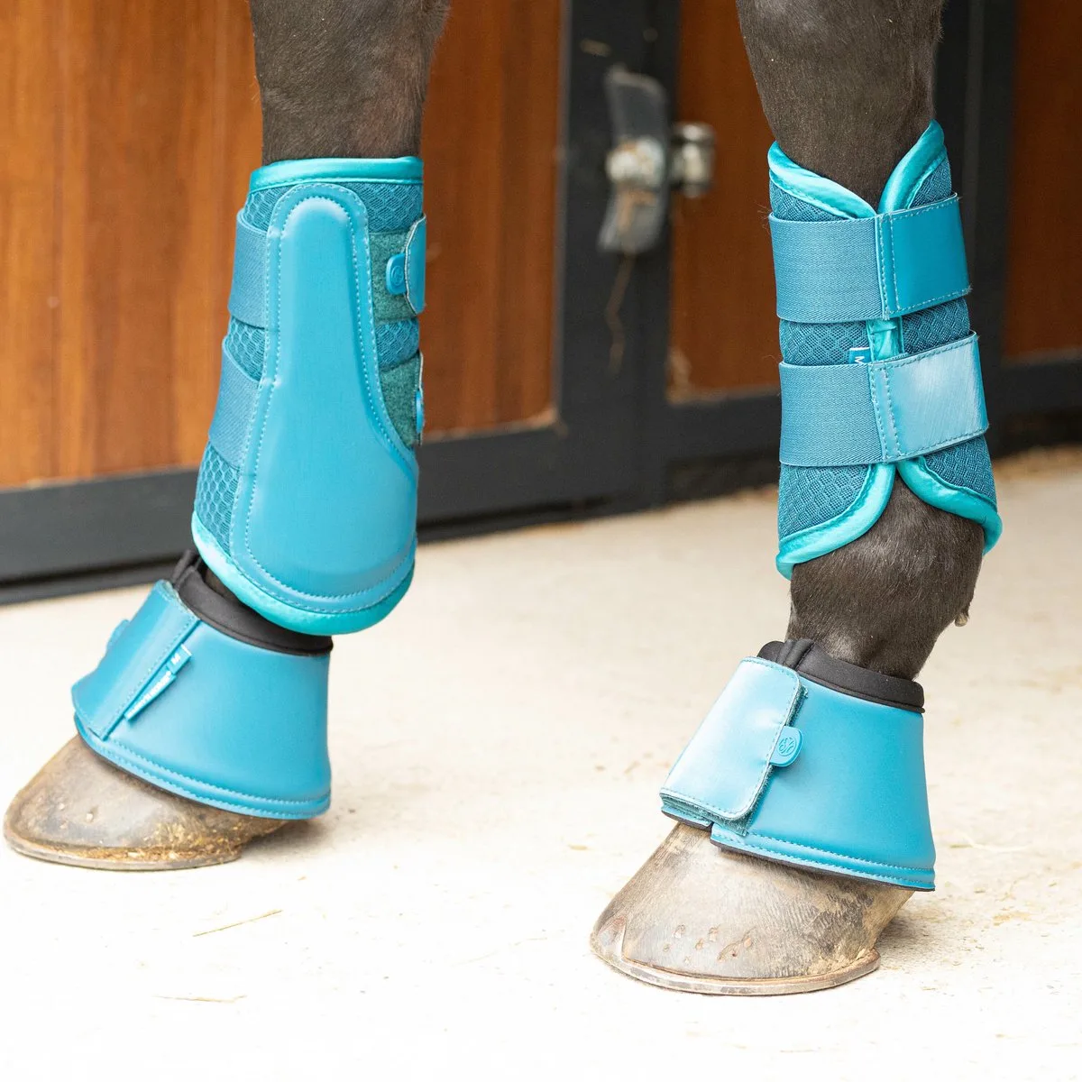 Beenbeschermers BamBooBoot L van Harry's Horse in Blauw – productfoto