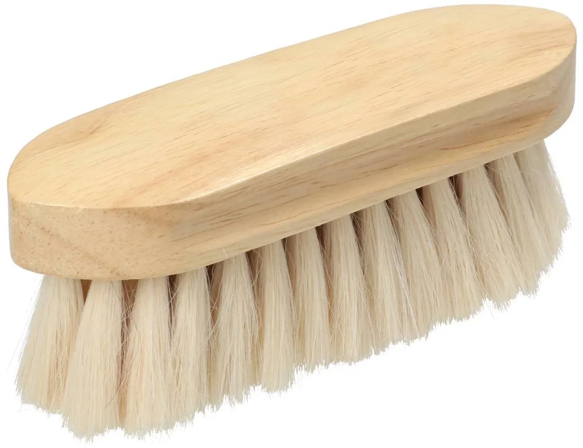 Dandy Geitenhaarborstel - Glansborstel - Wit van Harry's Horse in Crème – productfoto