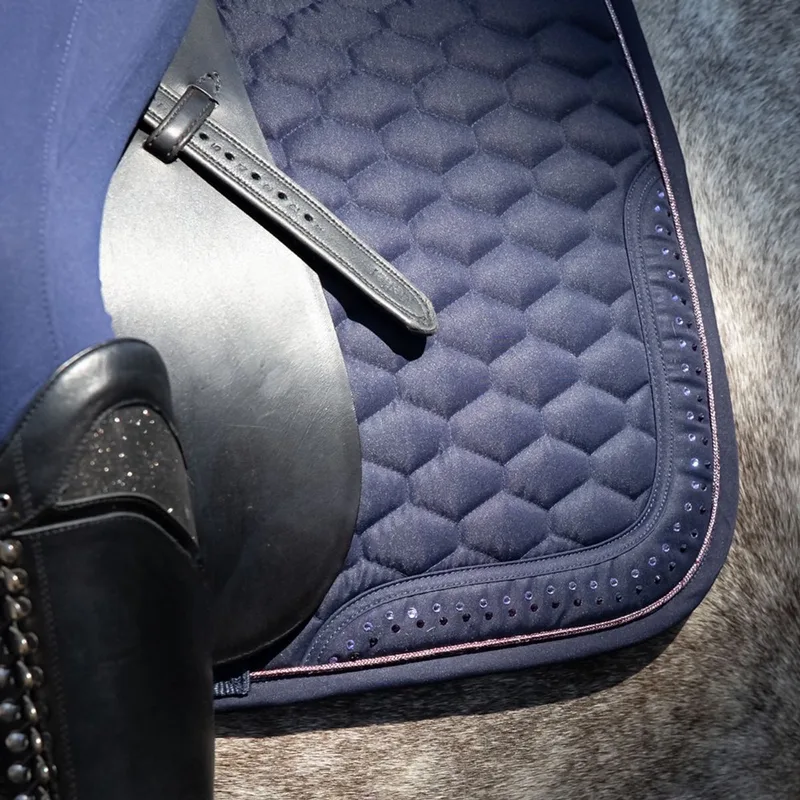 Zadeldek Denici Cavalli Purple Passion von Harry's Horse in Peacoat – Produktfoto