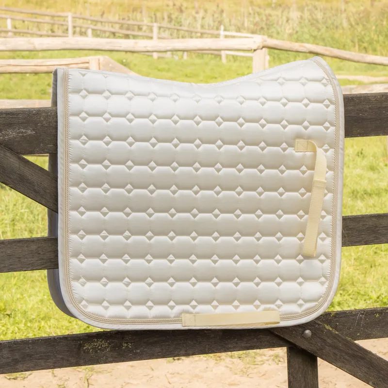 Zadeldek EQS Ivory von Harry's Horse in Creme – Produktfoto