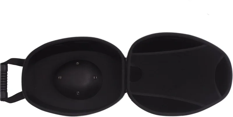 Excellent Rijhelm koffer - 21x33x19 cm - Om uw rijhelm makkelijk mee te nemen of op te bergen - All-round ritssluiting en een draaggreep met rubberen handvat - Microfiber stof by Holland Animal Care in Black – product photo