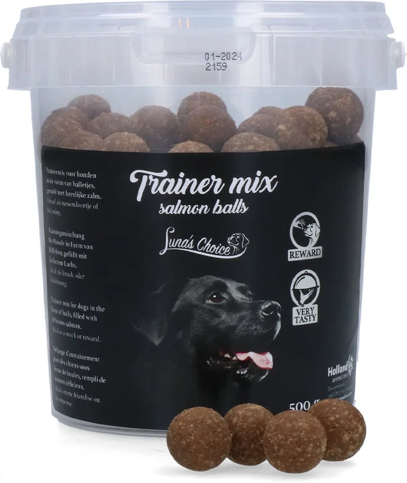 Luna's Choice Trainermix Zalmballetjes – 150 Stuks - 500 Gram – Zalm - Hondensnack voor bij de training - Hondensnoepjes - Semi-moist – Geen toegevoegde suikers by Holland Animal Care – product photo
