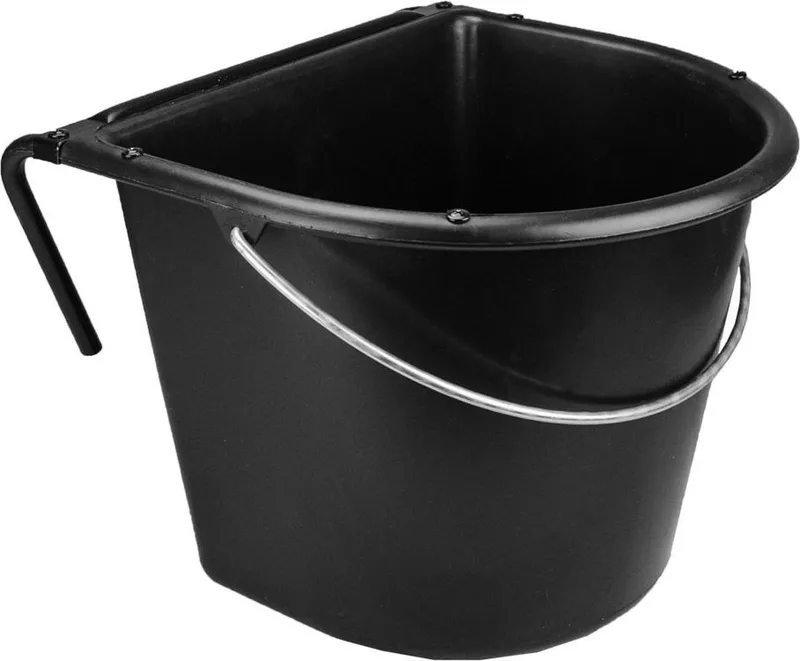 Vplast Voerbak 15 liter met ophang + hengsel - Voerbak paard - Voeremmer - Voerbak paarden ophang by Holland Animal Care in Black – product photo