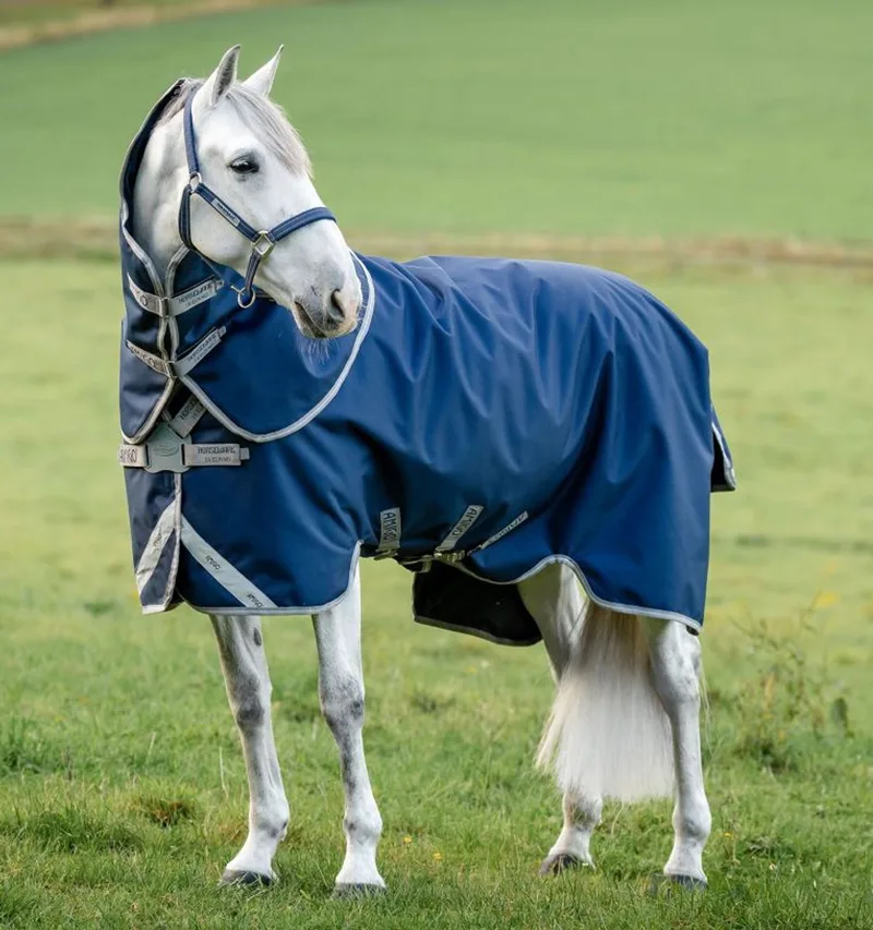 Amigo Turnout Rug FieldSafe Plus 1200D 205 von Horseware in Dunkelblau – Produktfoto