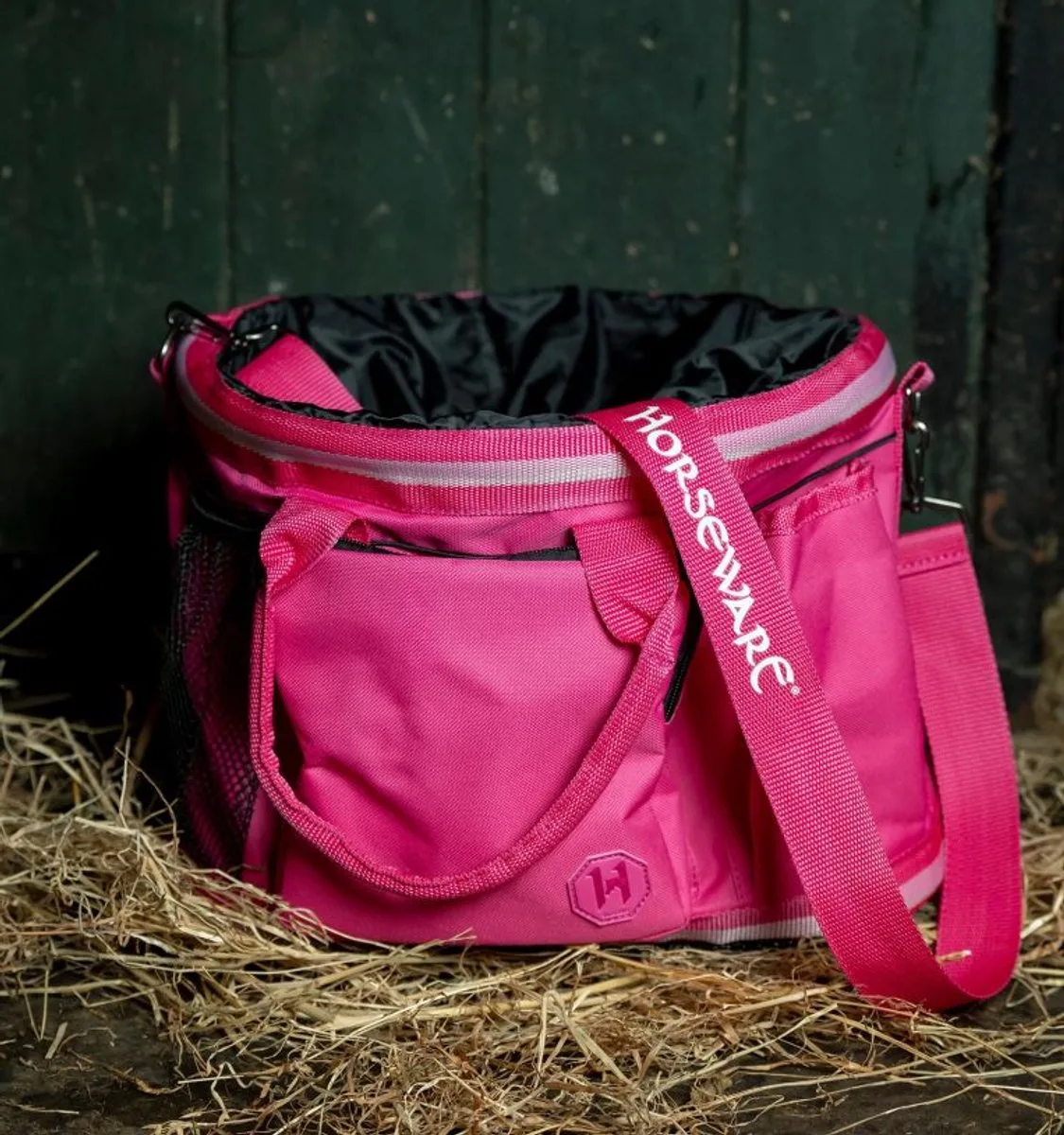Newmarket Grooming Bag de Horseware en Fuchsia – photo produit