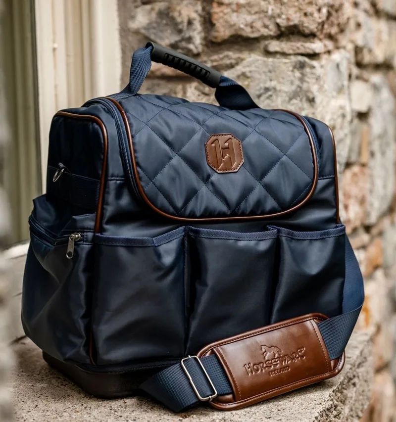Signature Grooming Bag Poetstas by Horseware in Kleurloos – product photo