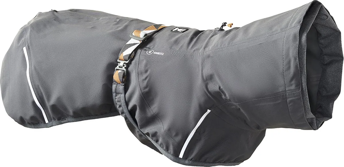 Mudventure Dog Coat Eco - Blackberry - 65 cm von Hurtta in Schwarz – Produktfoto