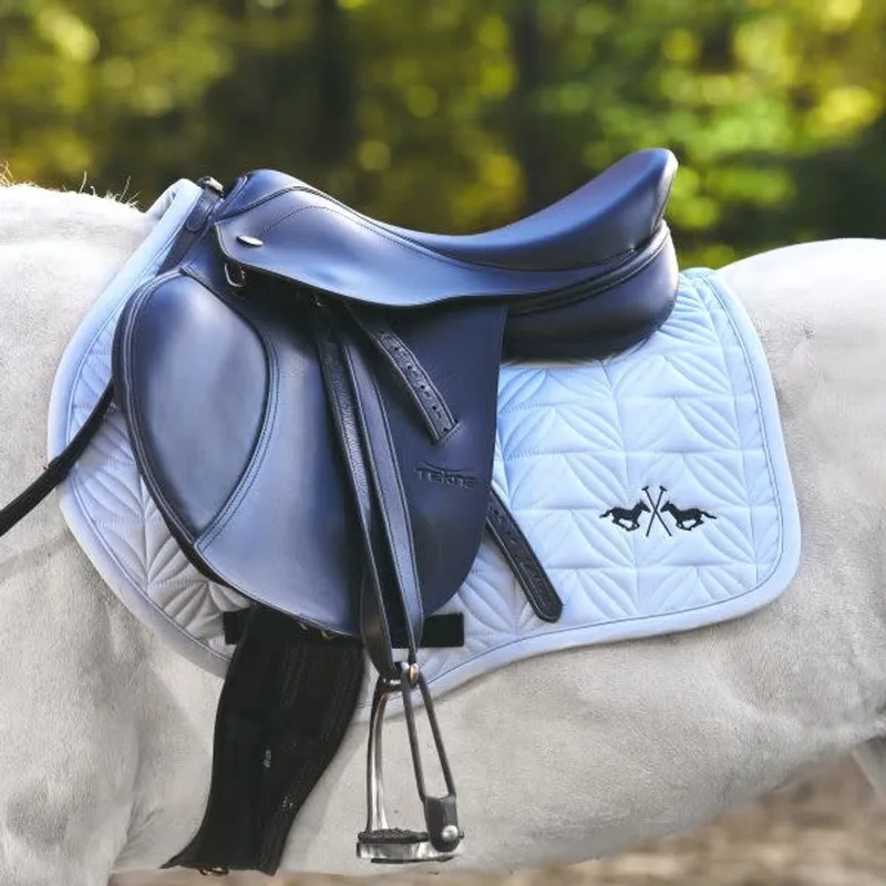 Zadeldekje Sachie Powder Blue - vz Pony | Zadeldekje paard by HV Polo in Blue – product photo