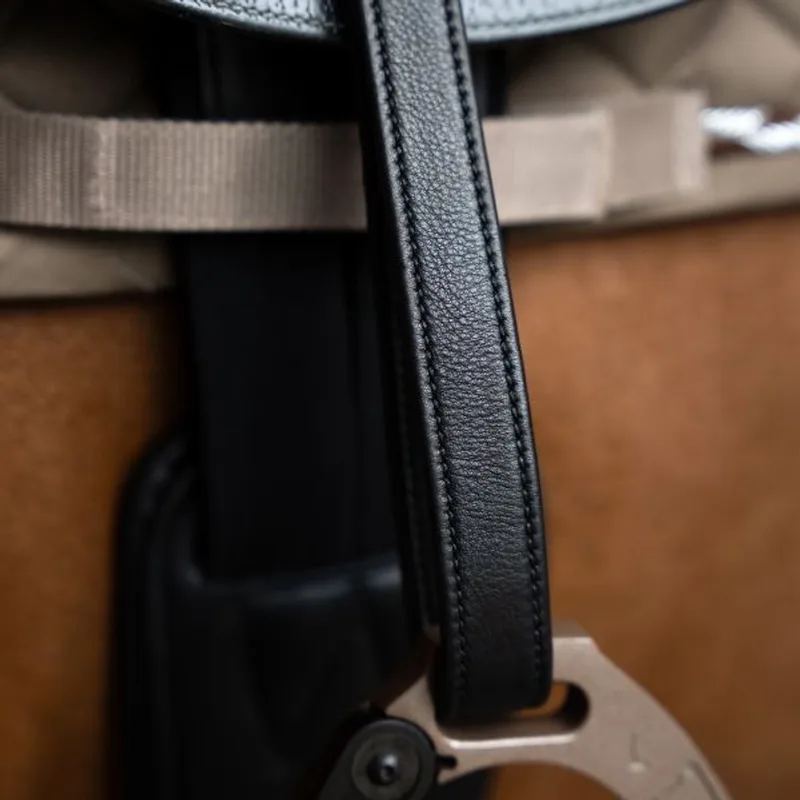 Beugelriemen IRH met nylon kern Black - 145CM by Imperial Riding – product photo