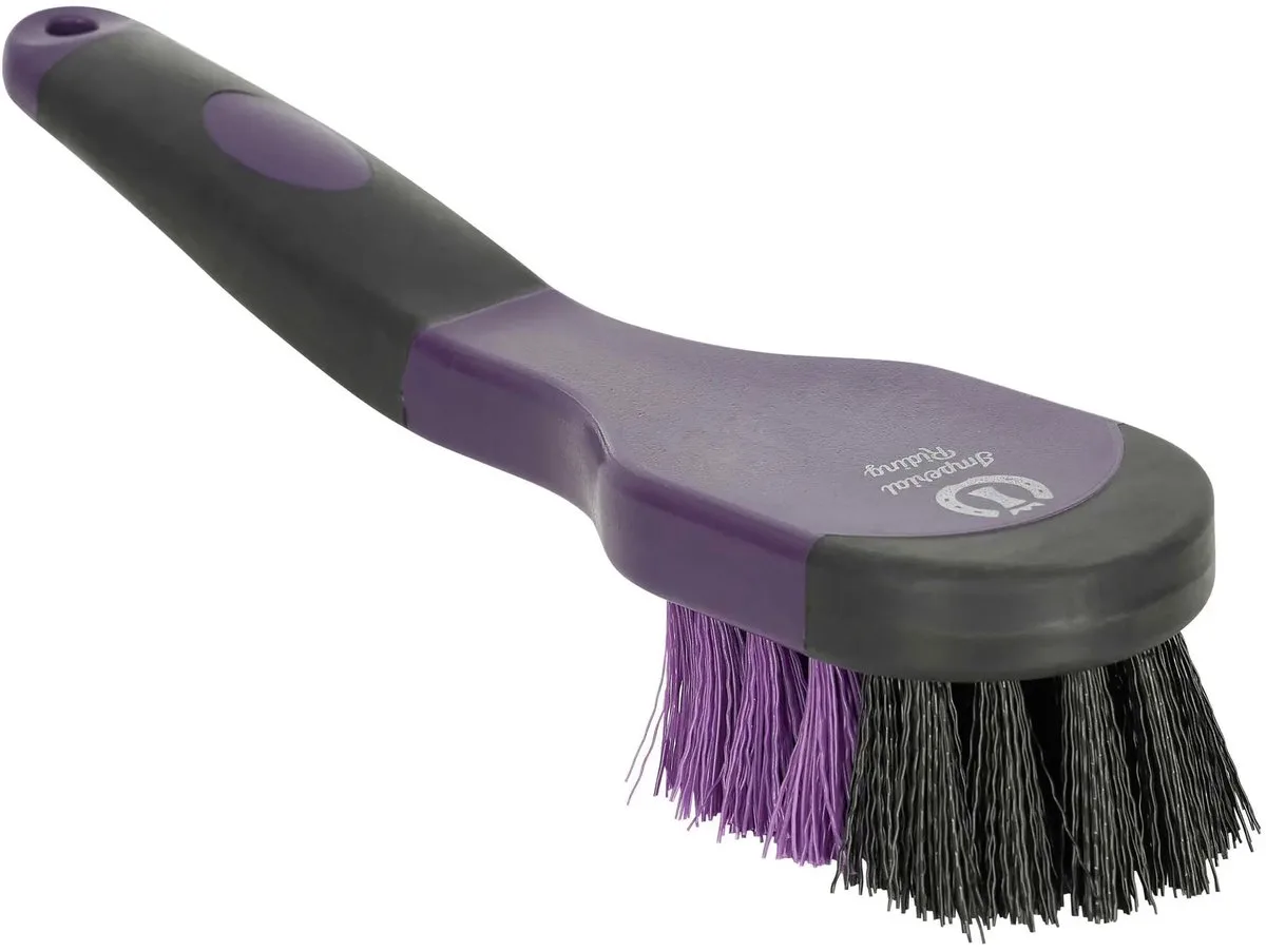 Hoefborstel Imperial Riding Grip van Imperial Riding in Paars – productfoto