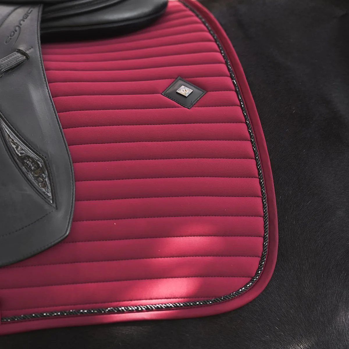 Zadeldek Imperial Riding Irhjosie Veelzijdigheid från Imperial Riding i Donkerpaars – produktbild